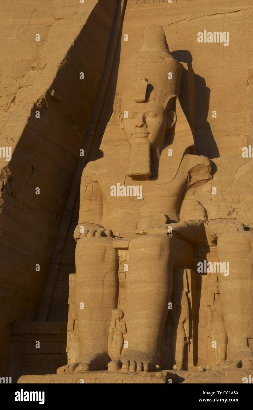 Egyptian art. Great Temple of Ramses II. Colossal statues depicting the