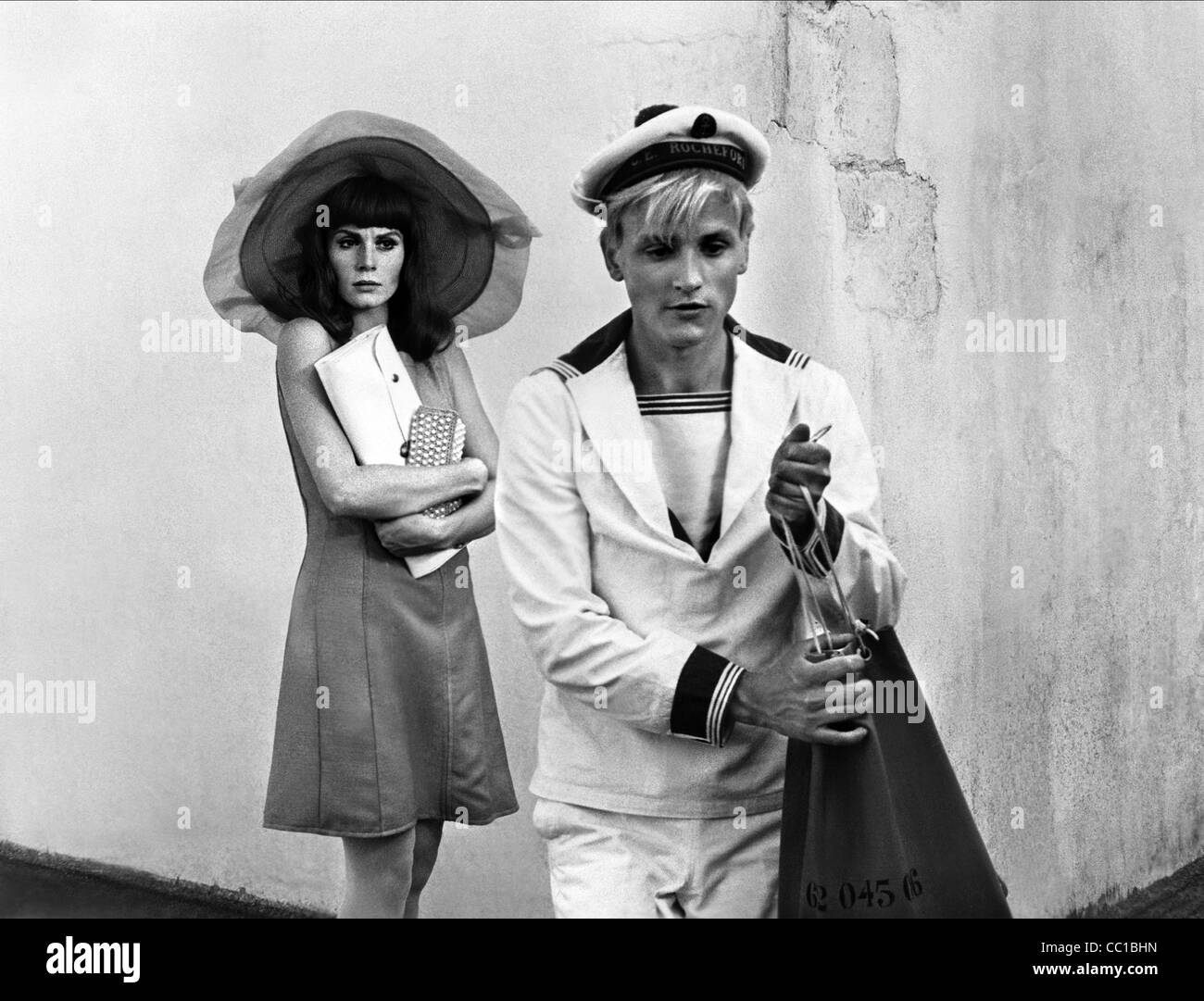 FRANCOISE DORLEAC & JACQUES PERRIN THE YOUNG GIRLS OF ROCHEFORT (1967)