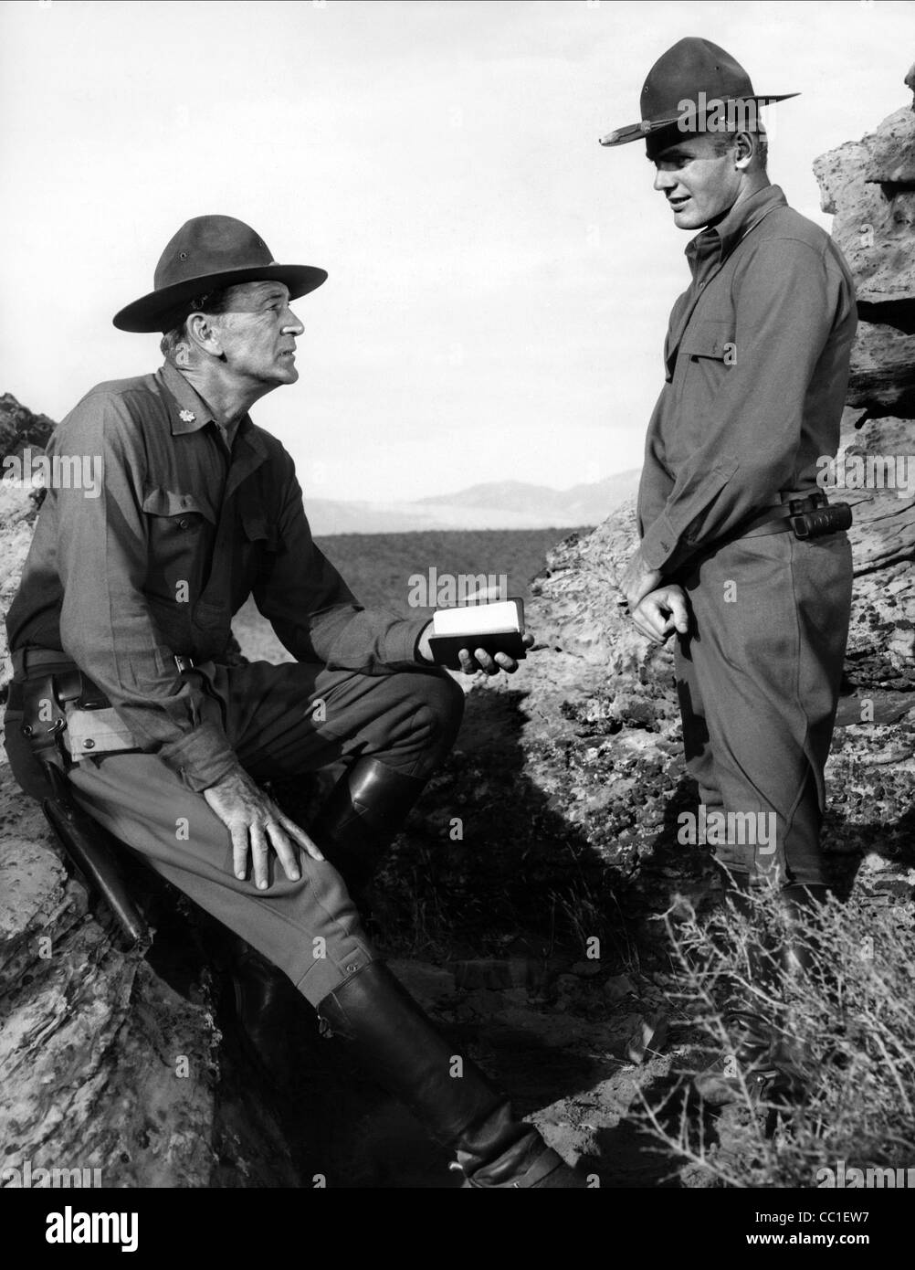 GARY COOPER, TAB HUNTER, THEY CAME TO CORDURA, 1959 Stock Photo Alamy