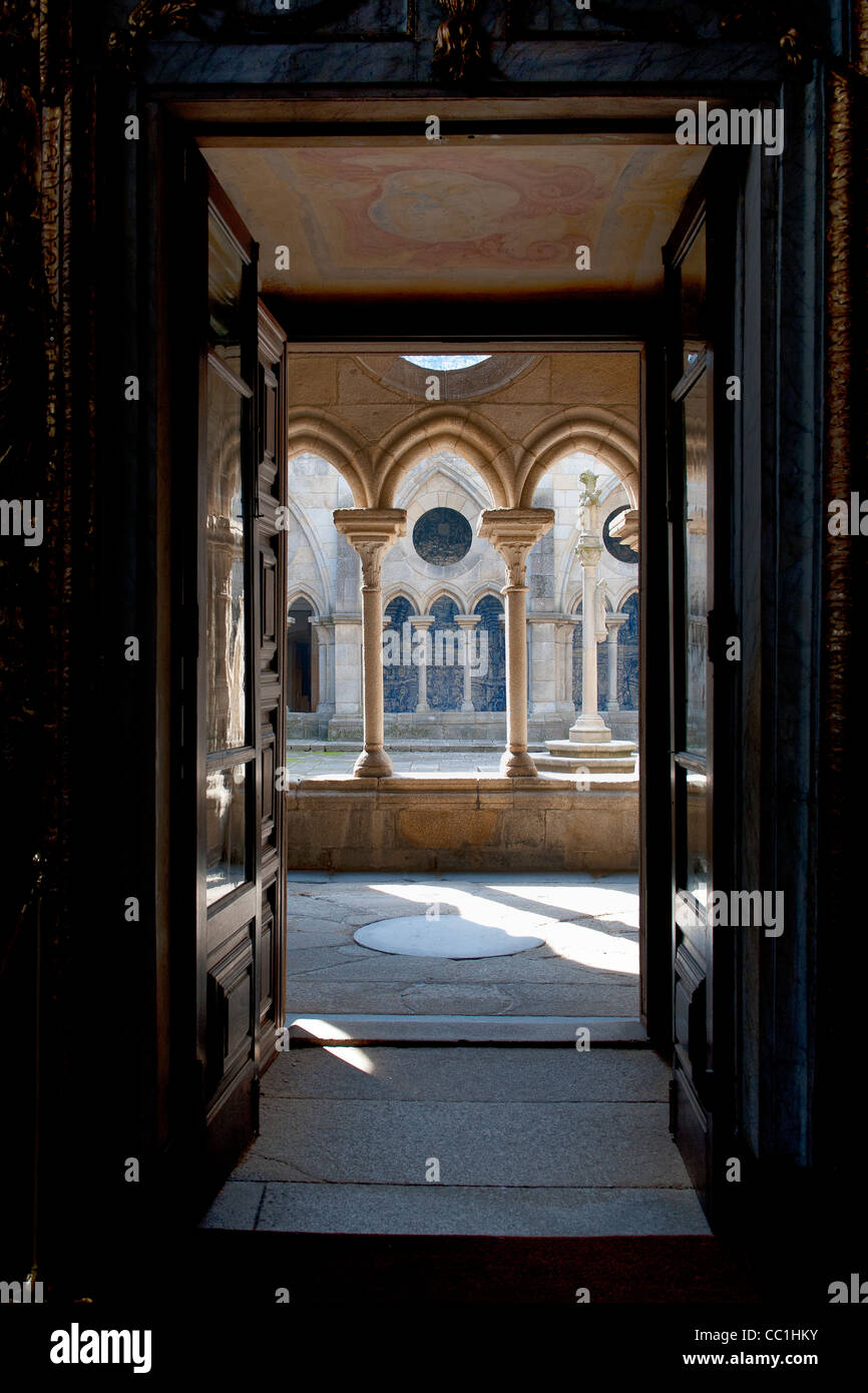 Da Sé Cathedral, Gothic cloister, Porto, Portugal, Unesco World Heritage Site Stock Photo