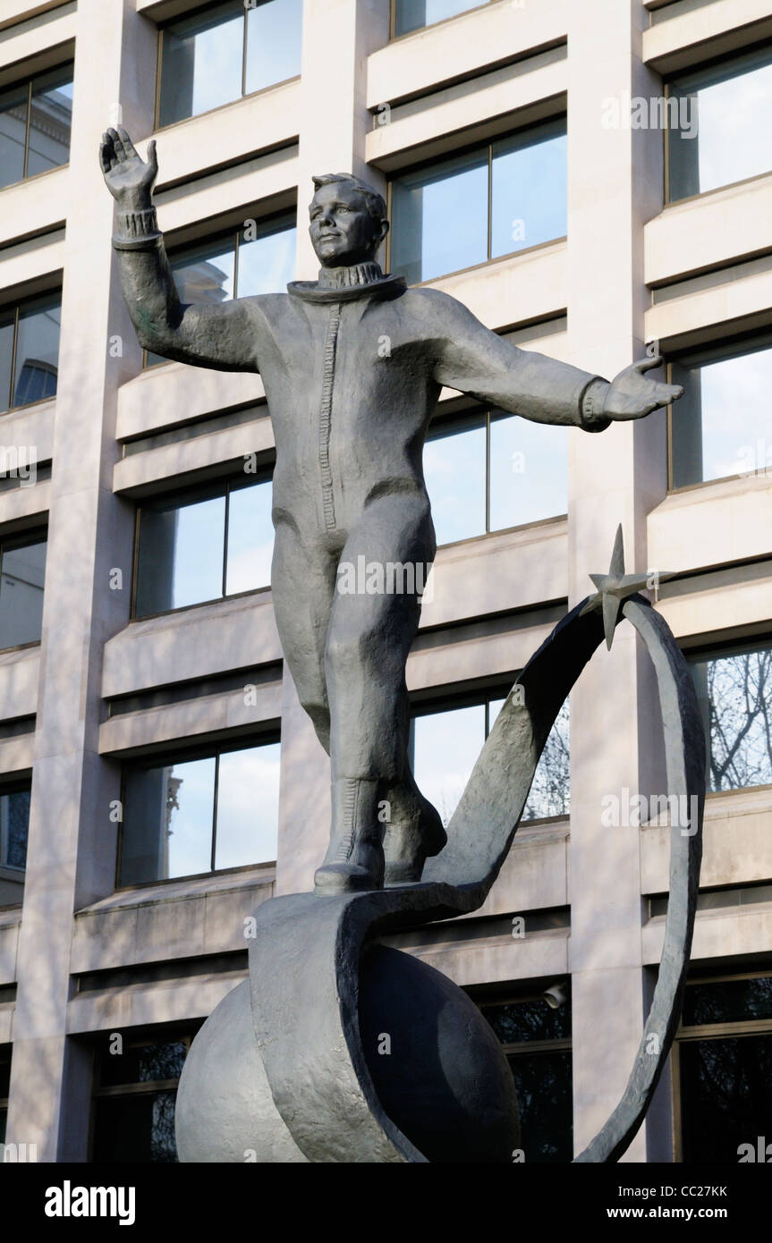 Statue of Yuri Gagarin, British Council Plaza, The Mall, London, England, UK Stock Photo