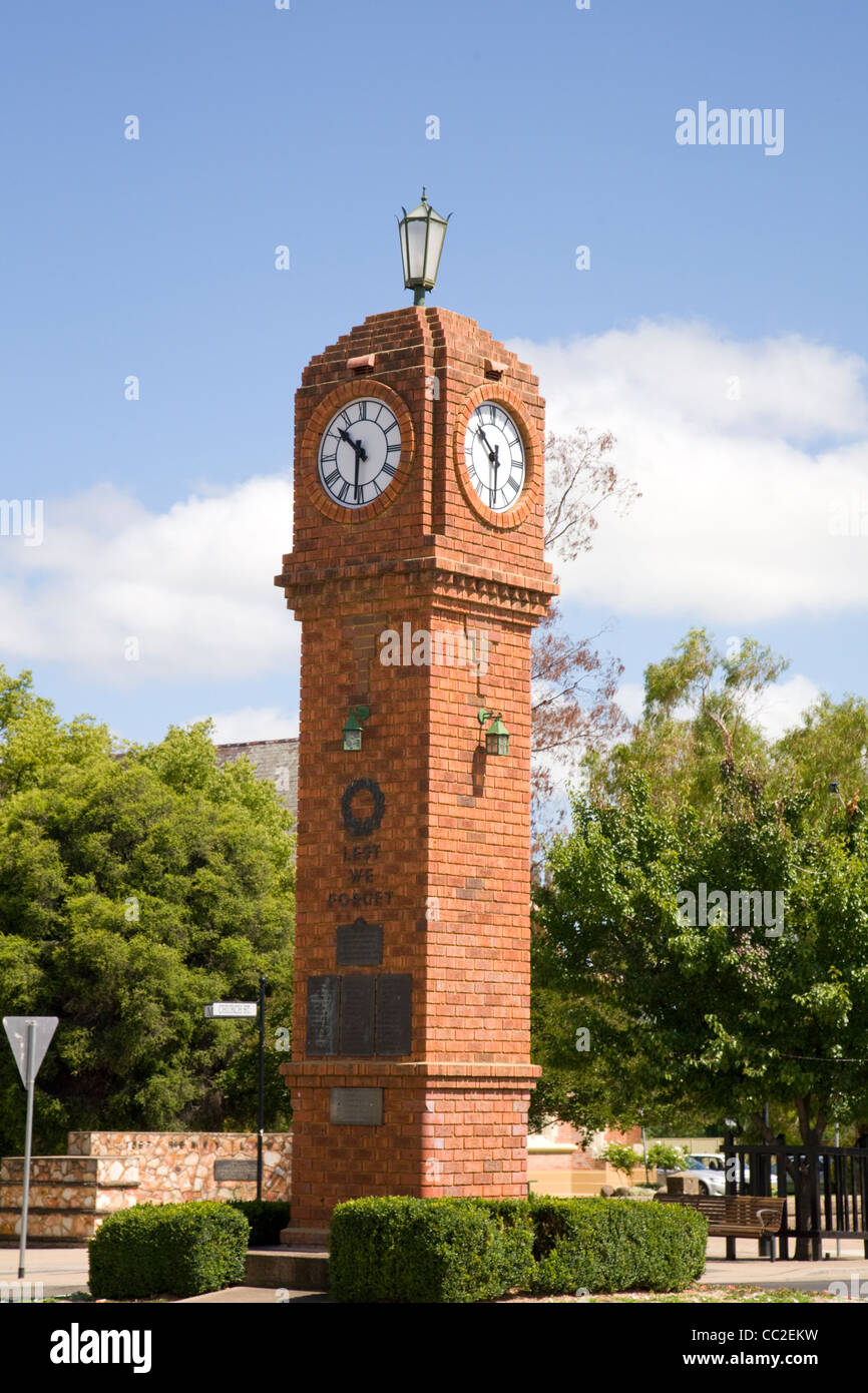 war memorial clock tower mudgee new south wales Stock Photo Alamy