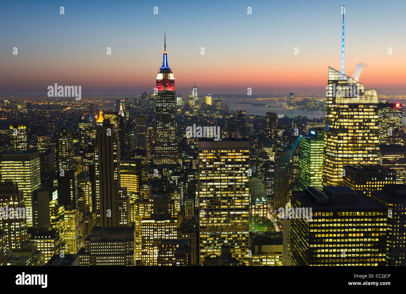 New york skyline lights hi-res stock photography and images - Alamy