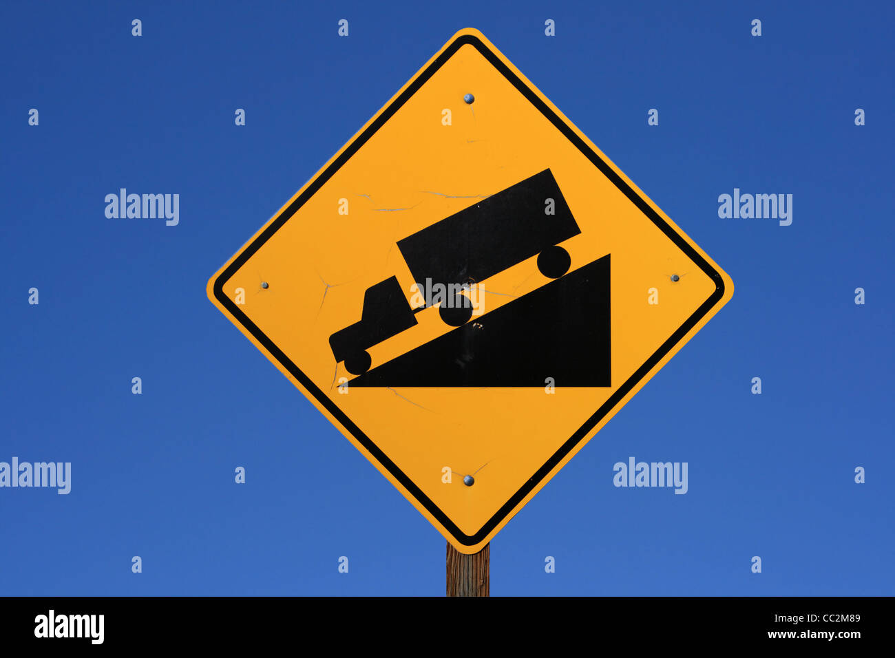 Steep Downgrade / Hill Ahead Sign (Meaning, Color, Shape)