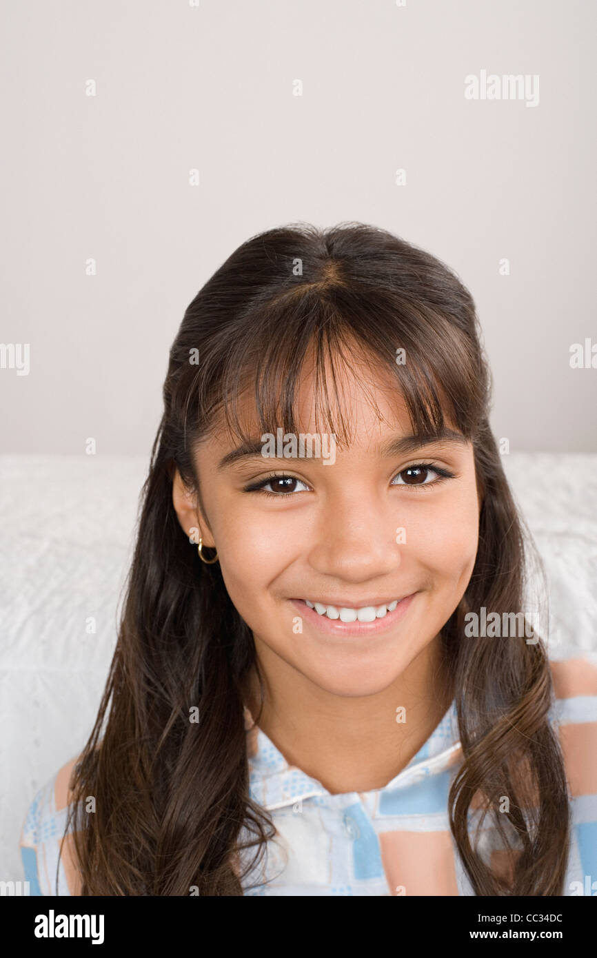 Portrait smiling girl 10 hi-res stock photography and images - Alamy