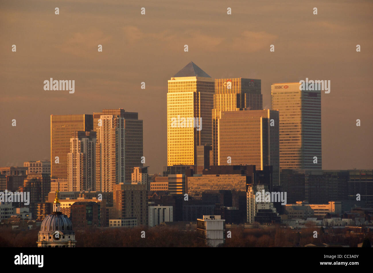 Canary wharf sunset london hi-res stock photography and images - Alamy