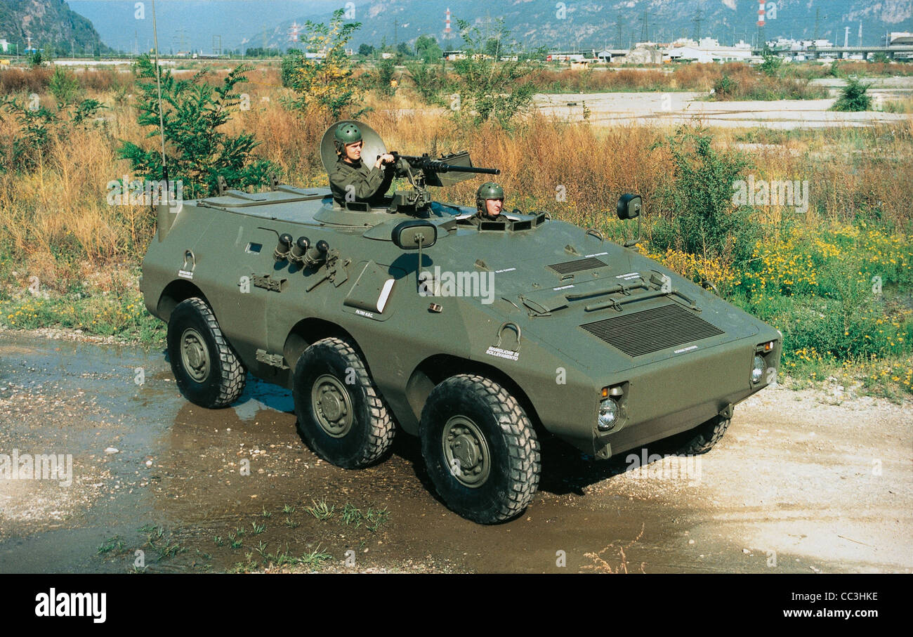 Deliberadamente Factura mendigo Military Vehicles 20th Century Italy Puma 6X6 Armored Nineties Stock Photo  - Alamy