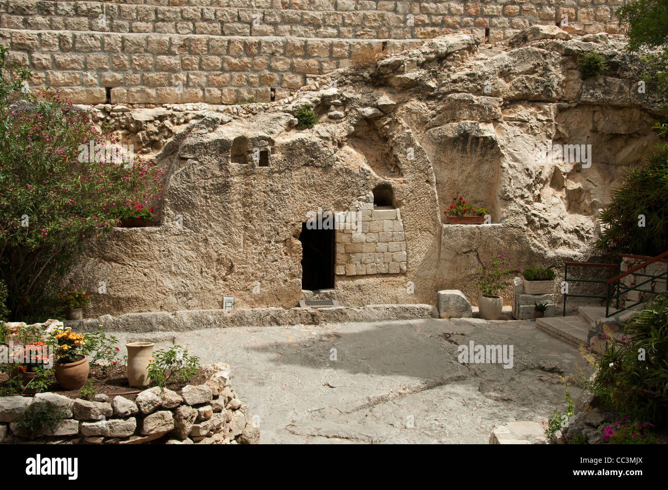 inside jesus tomb