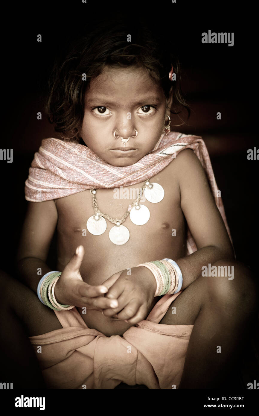 Portrait of a young girl at the Desia Kondh tribal village of Madhlibad near Rayagada in Orissa, Eastern India. Stock Photo