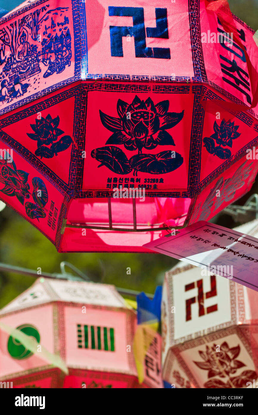 Korea, Gyeongsangnam-do, Busan, Beomeo-Sa temple, Lanterns to celebrate  Bhuddda's birthday Stock Photo