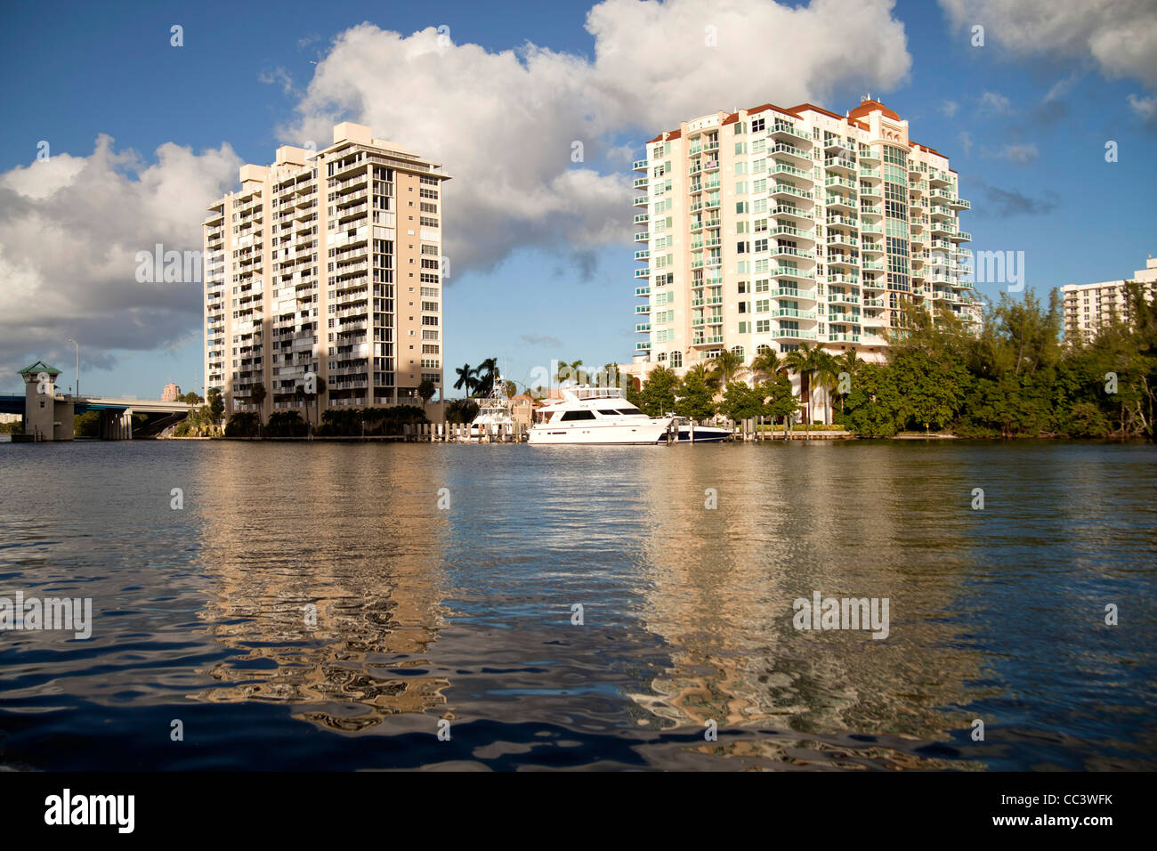 Apartment buildings on the canal in the town centre of Fort Lauderdale, Broward County, Florida, USA Stock Photo