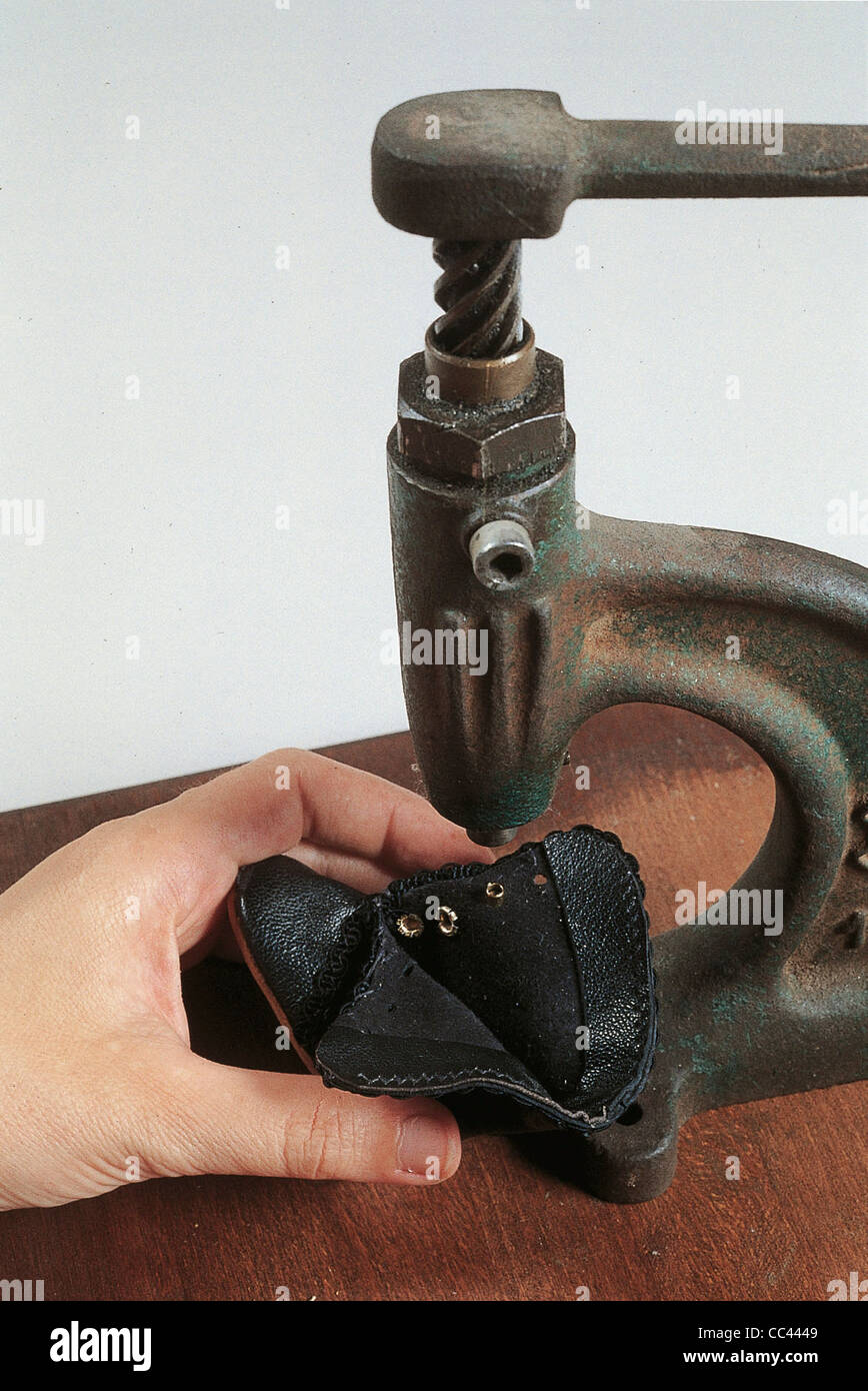 Collectables Dolls Collectors Making Boots For Antique Doll (16 Stock