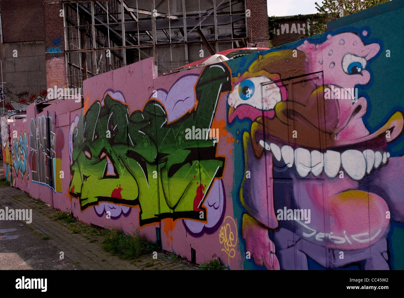 Graffitti artist hi-res stock photography and images - Alamy