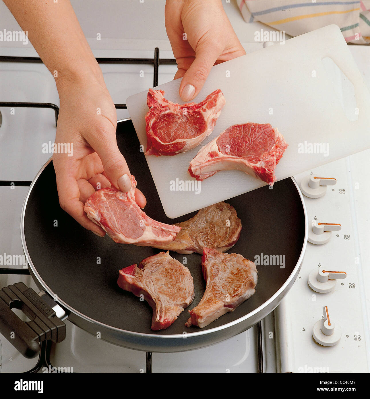 Kitchen: Lamb Chops 1 Stock Photo - Alamy