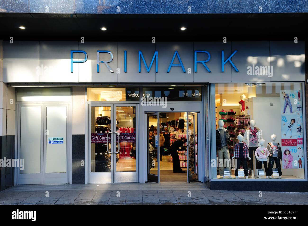 Primark Store Shop High Resolution Stock Photography and Images Alamy