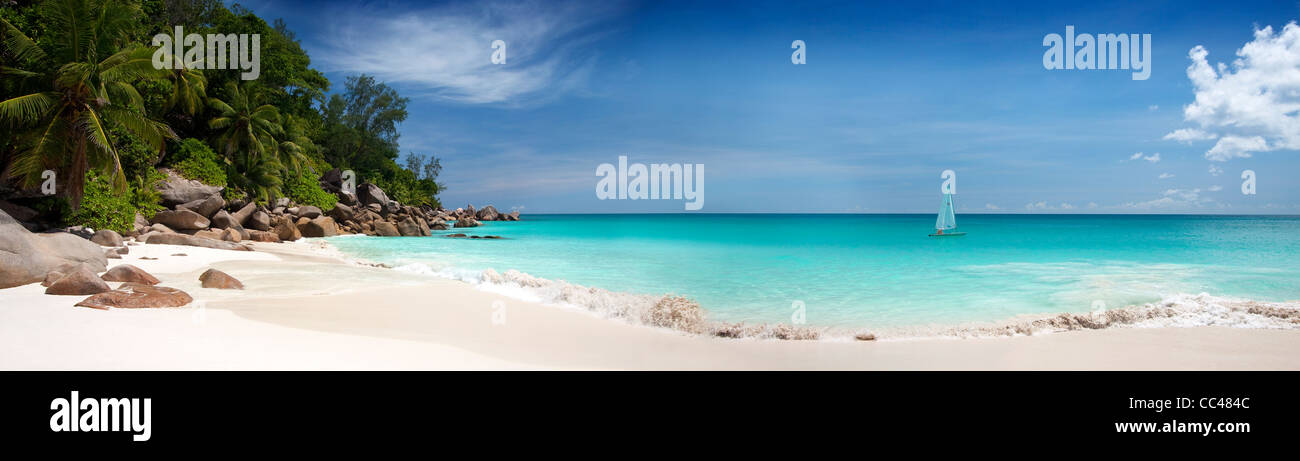 Paradise beach Seychelles Praslin Stock Photo