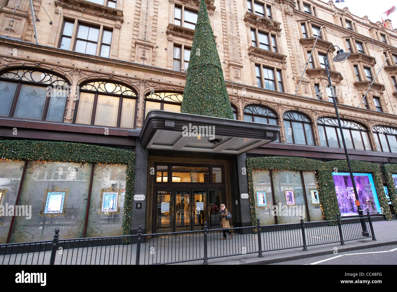 Harrods store brompton road knightsbridge London England UK United