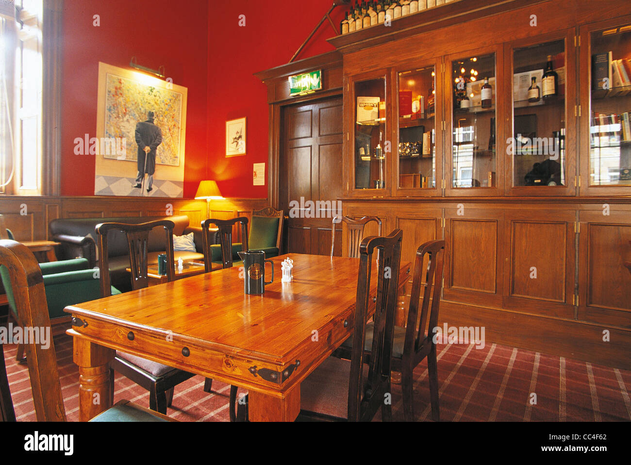 malt-whisky-society-hi-res-stock-photography-and-images-alamy