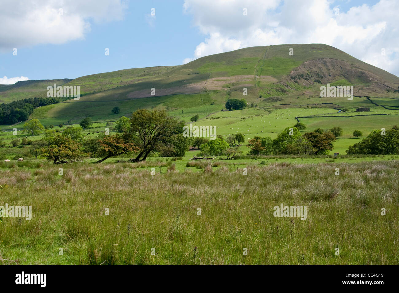 Broadlee Bank Tor, Kinder Scout, from Upper Booth, near Edale in the Peak District National Park Stock Photo