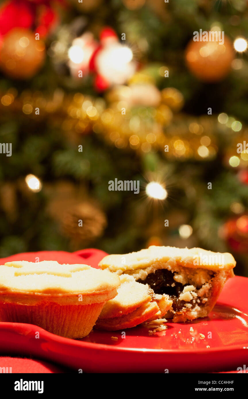 Christmas mince pies Stock Photo - Alamy
