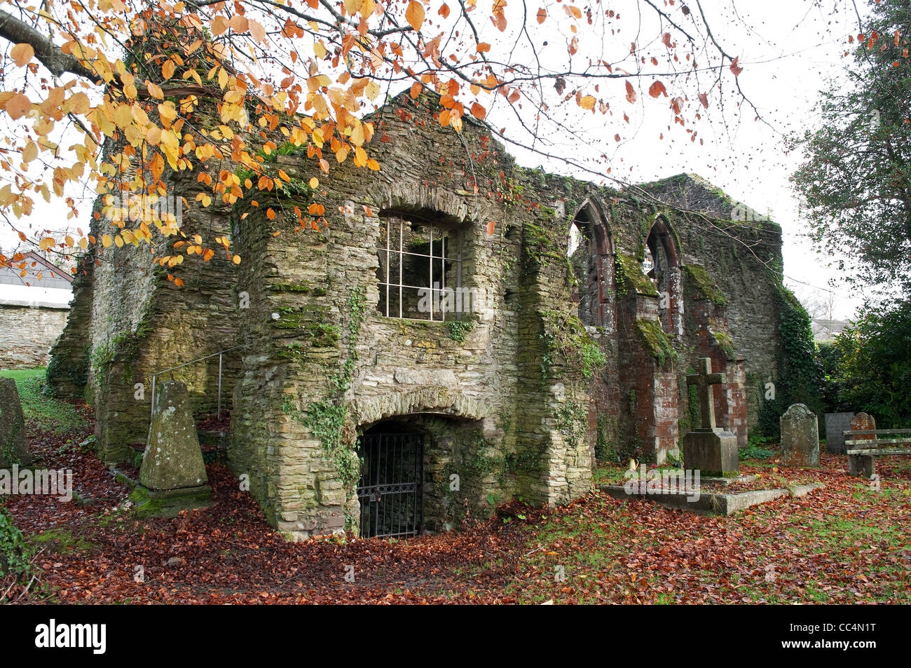 The ruins of the St.Thomas Becket chapel in the grounds of St Petrocs church in Bodmin, Cornwall, UK Stock Photo