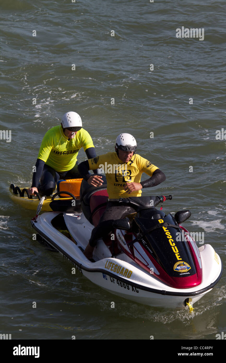 Lifeguards jet ski rescue hi-res stock photography and images - Alamy