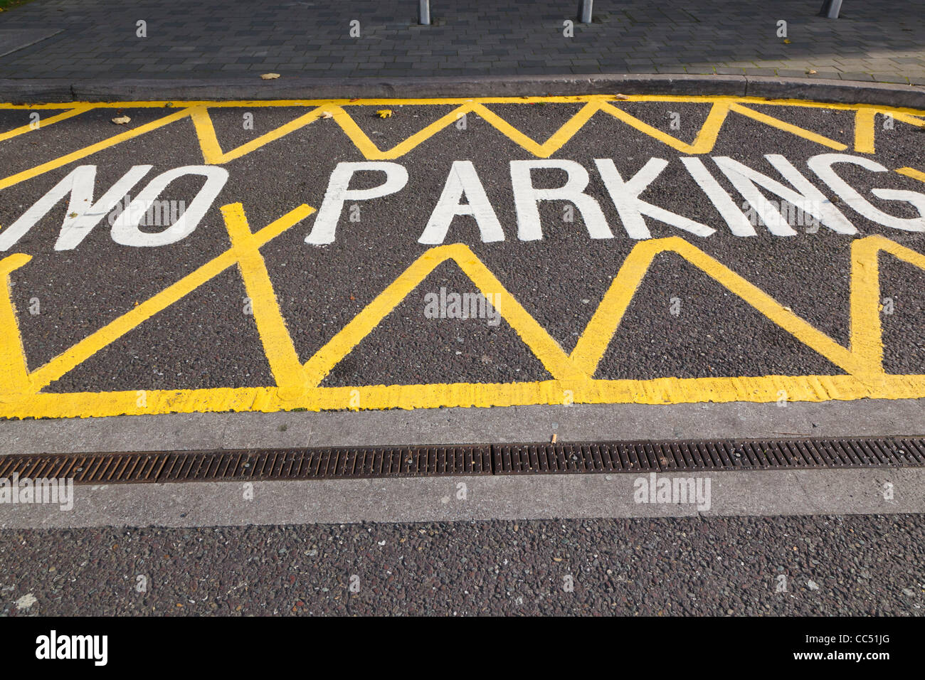 No parking area hi-res stock photography and images - Alamy