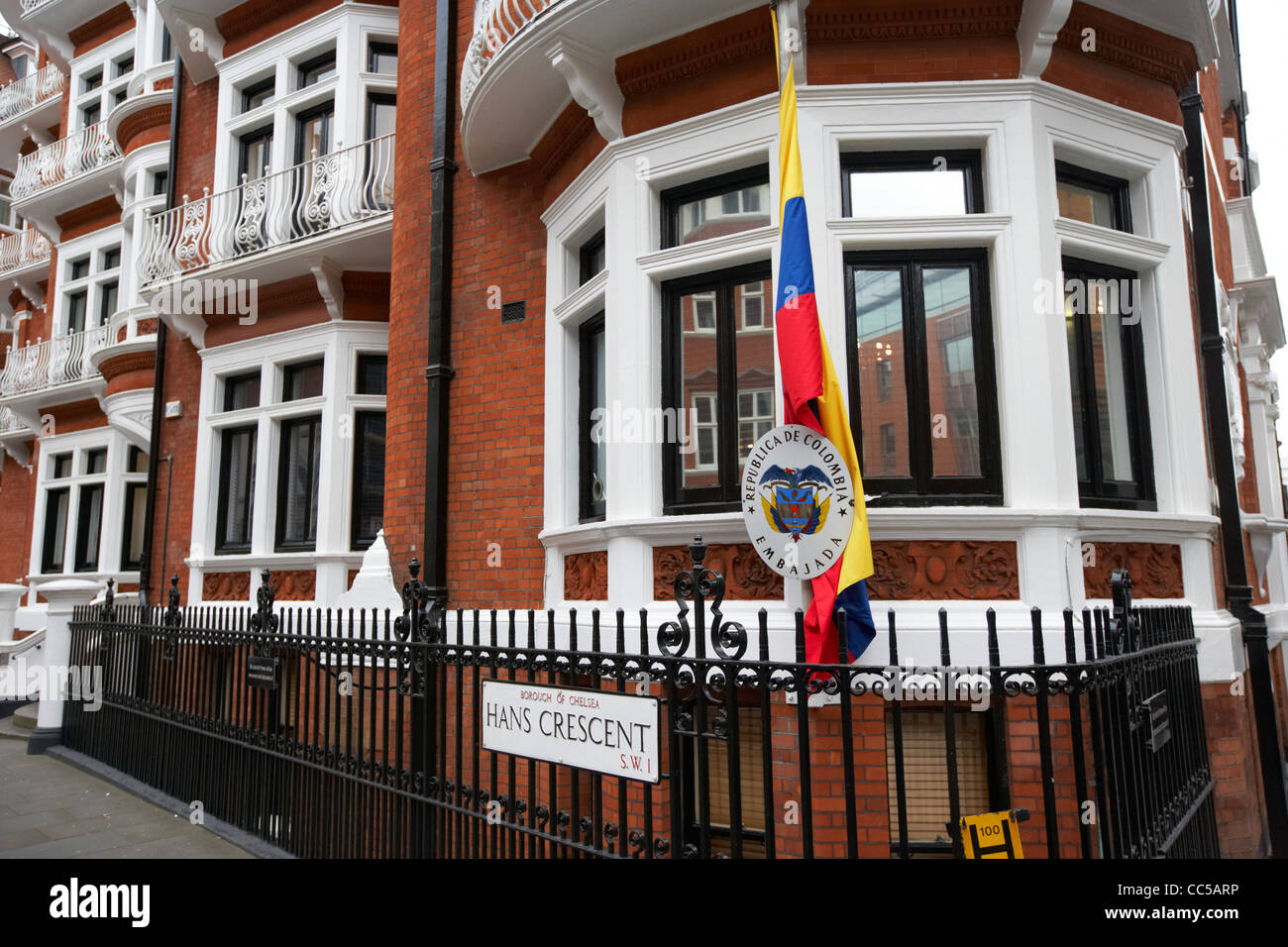 colombian embassy 3 hans crescent chelsea London England UK United kingdom ecuador ecuadorian embassy on 3rd floor Stock Photo