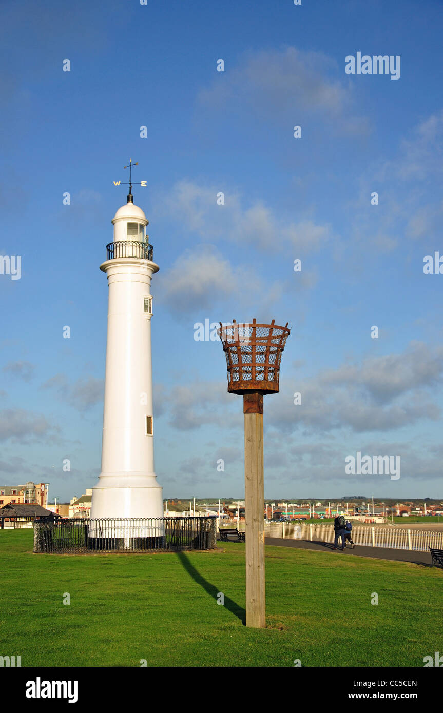 Meik's Cast Iron Lighthouse and promenade, Seaburn, Sunderland, Tyne ...