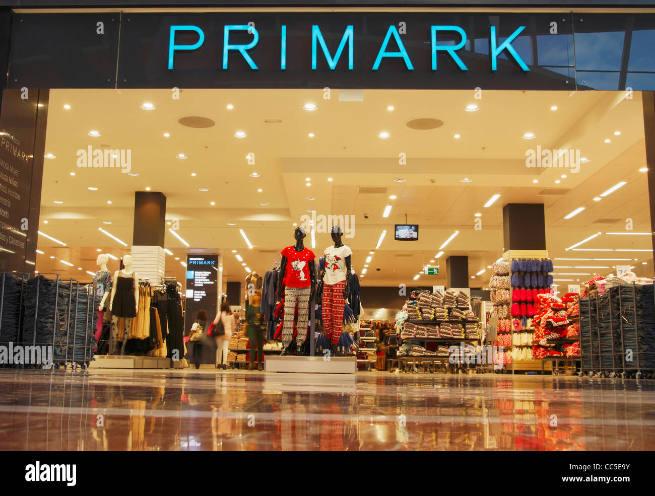 Primark store at El Mirador shopping centre. Jinamar, Las Palmas, Gran  Canaria, Canary Islands, Spain Stock Photo - Alamy