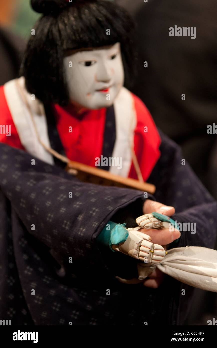 Mechanical puppets hires stock photography and images Alamy