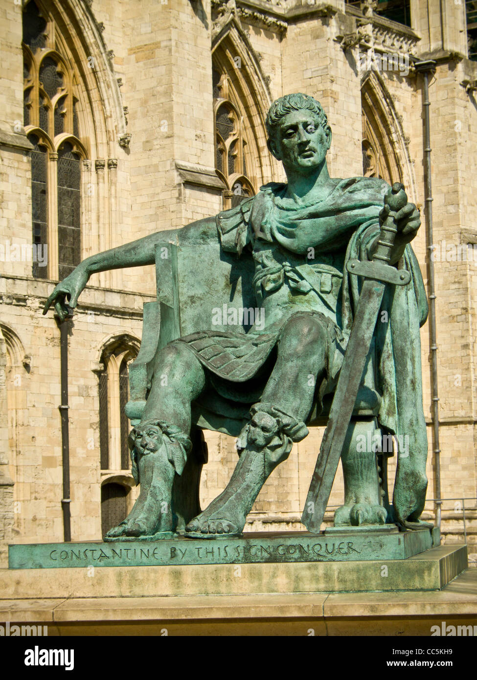 Bronze patina statue hi-res stock photography and images - Alamy