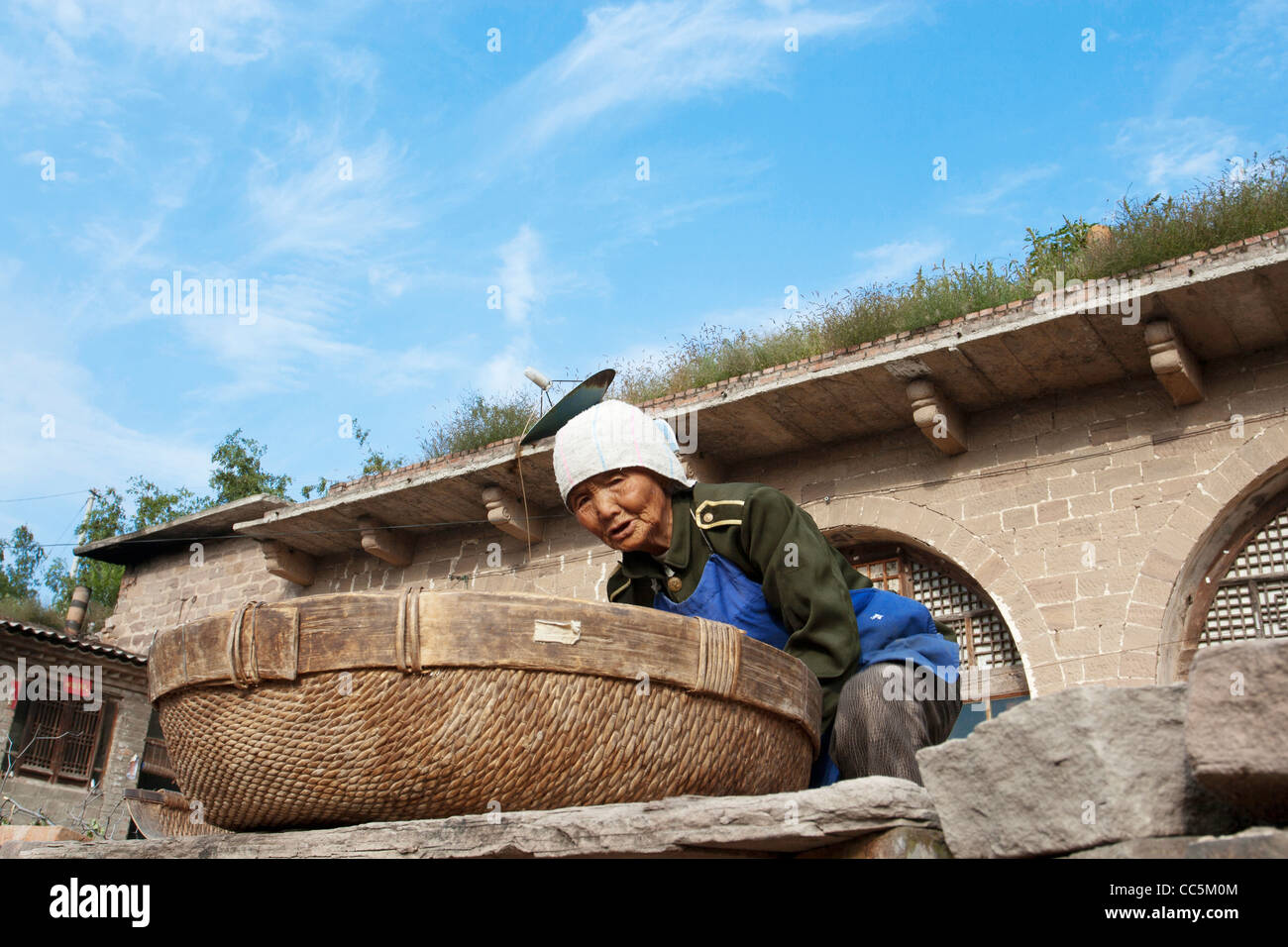 China elderly home hi-res stock photography and images - Alamy