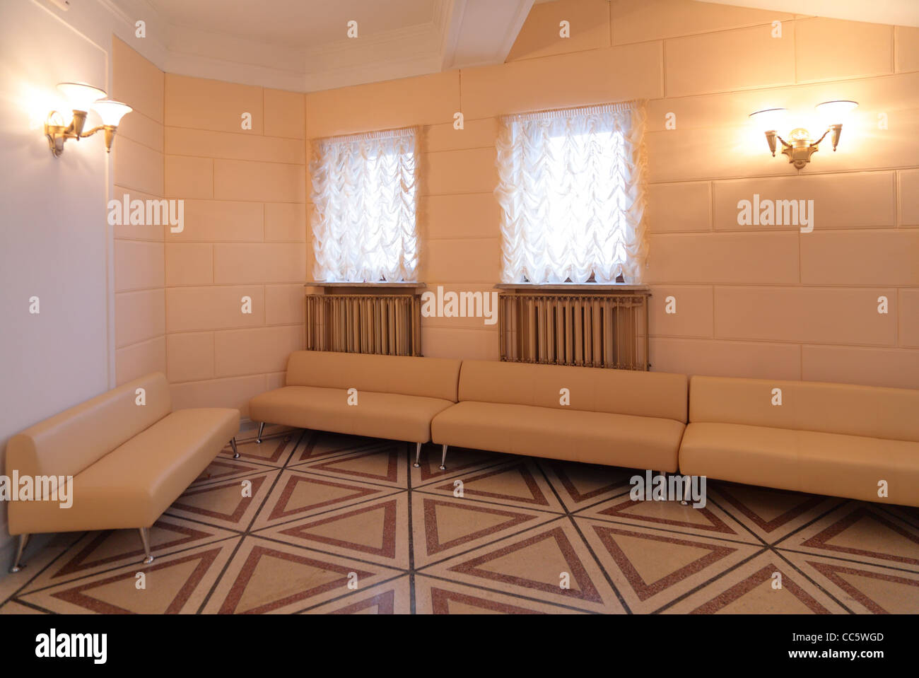 Waiting room decoration hi-res stock photography and images - Alamy