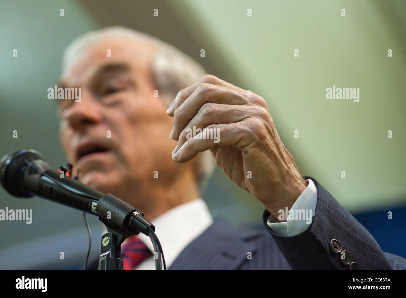 Republican presidential nominee candidate Ron Paul speaks to supporters at a campaign stop in Le Mars, Iowa Stock Photo