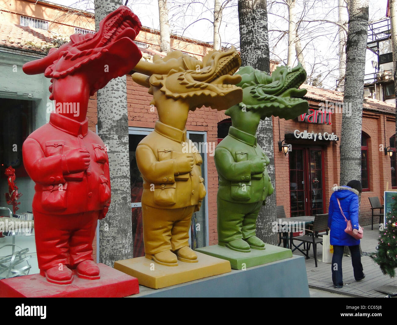 Contemporary sculptures hi-res stock photography and images - Alamy