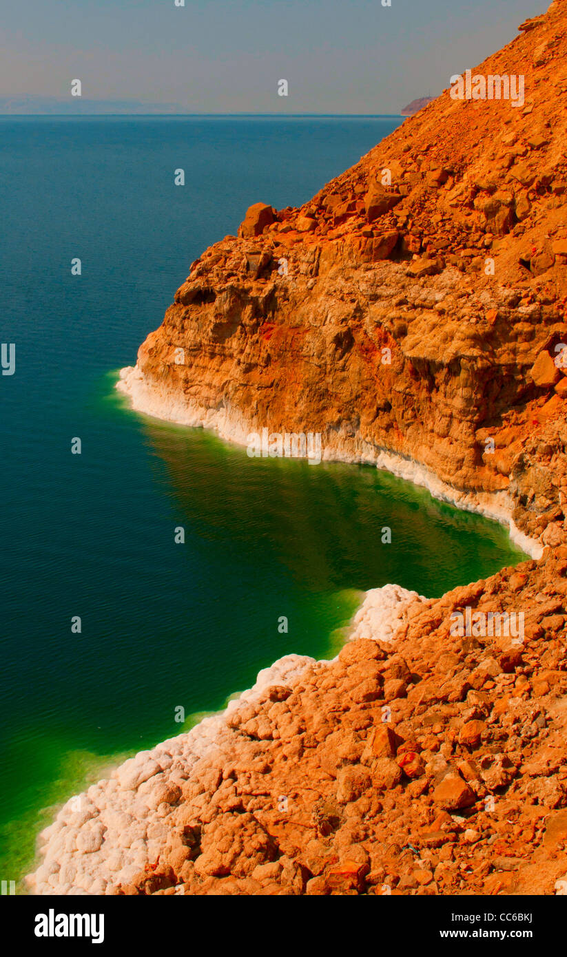 Jordan dead sea salt rocks hi-res stock photography and images - Alamy