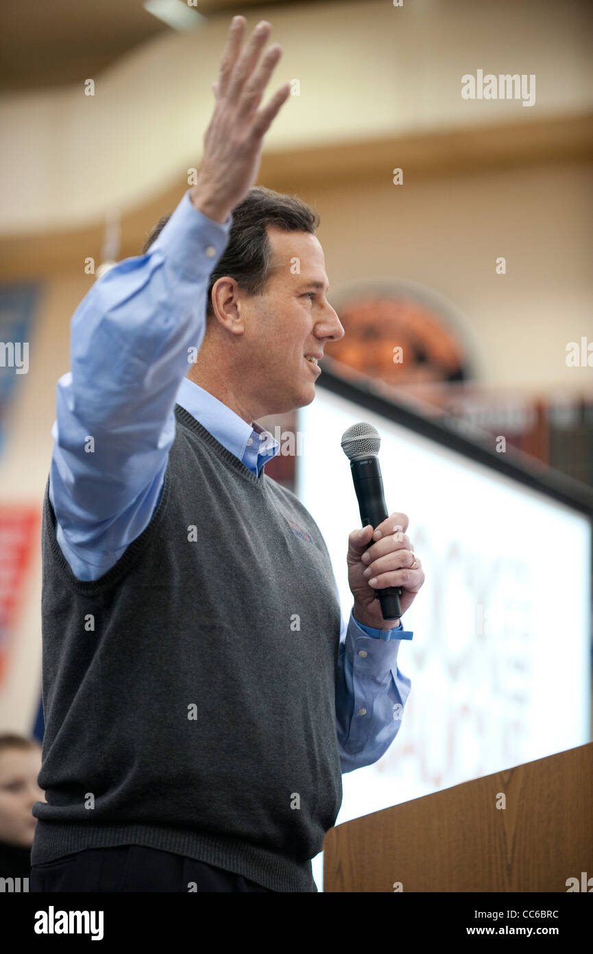 Republican presidential candidate Rick Santorum makes an appearance at Valley High School in west Des Moines at candidate rally Stock Photo