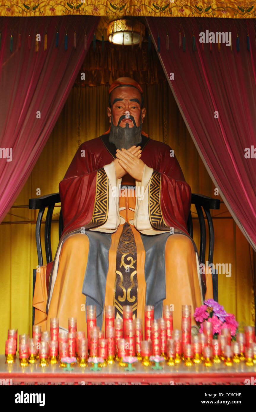 Confucian statue, Confucian Temple, Guilin, Guangxi , China Stock Photo