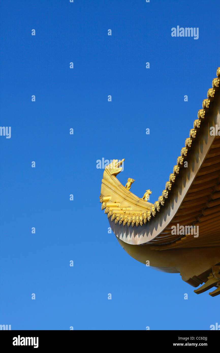 Cornice of Golden Summit Palace, Golden Summit, Mount Emei, Leshan, Sichuan , China Stock Photo