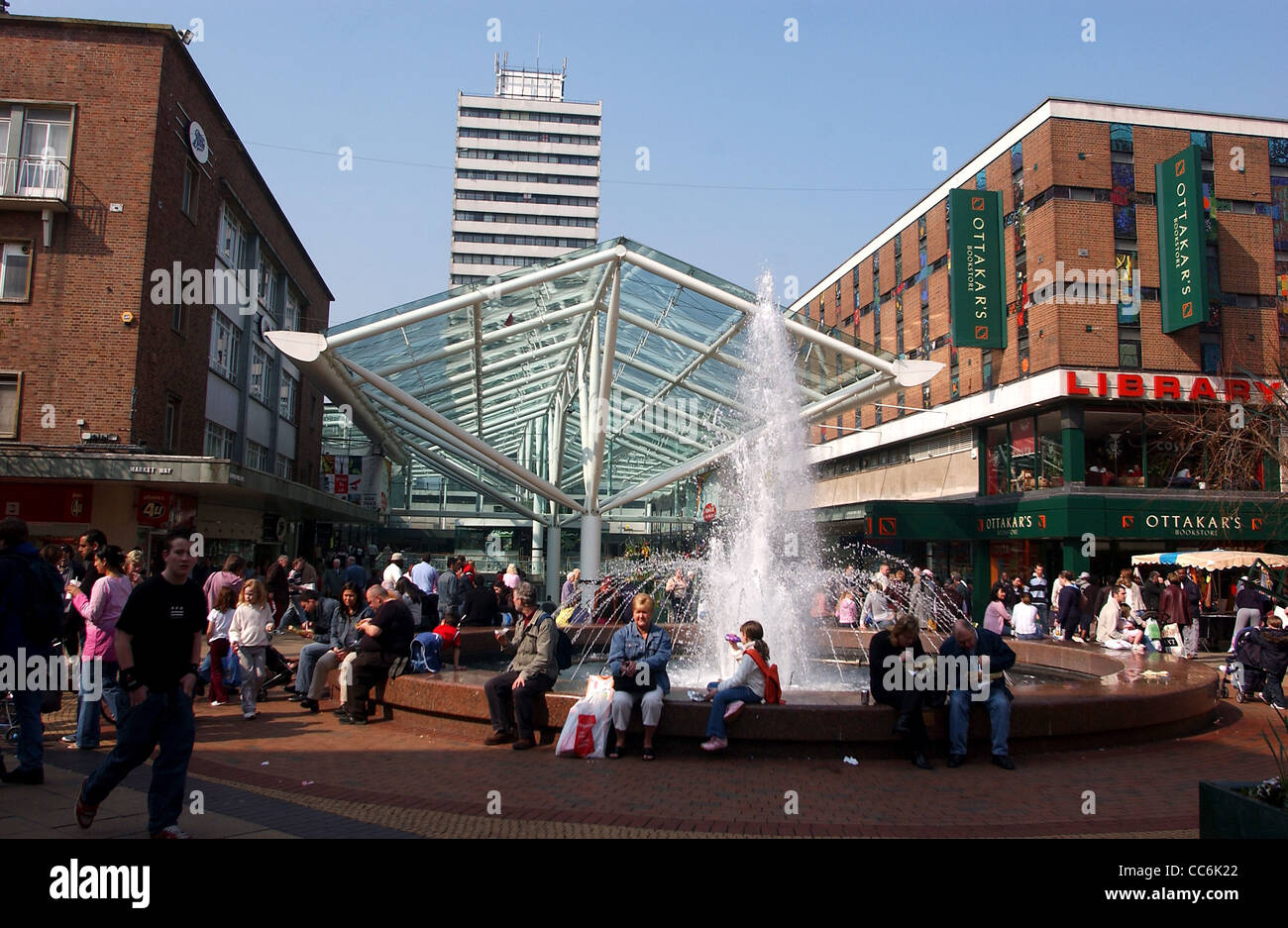 Coventry City Centre shopping precinct Stock Photo