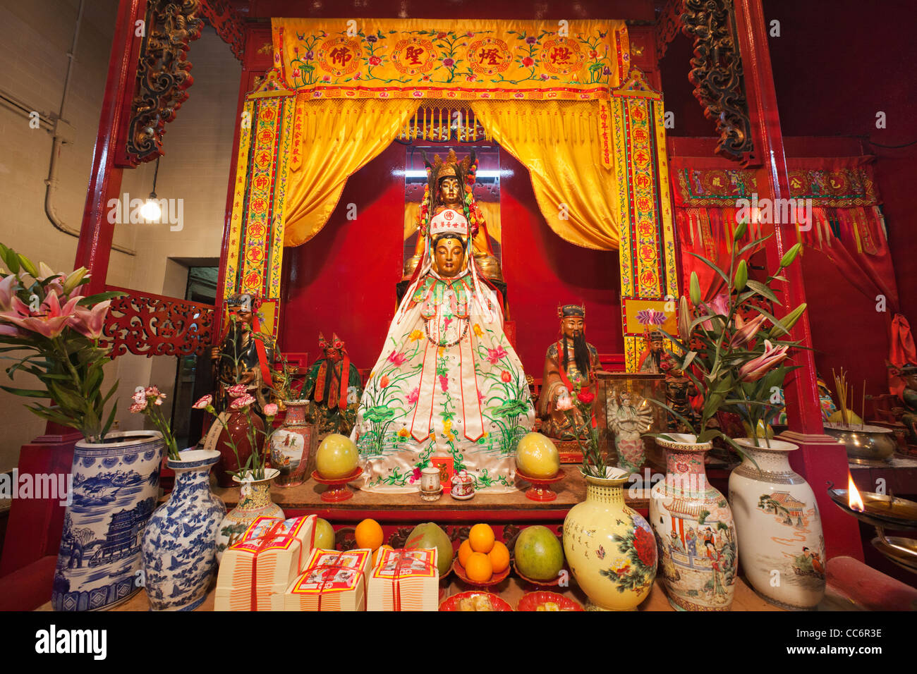 China, Hong Kong, Hollywood Road, Man Mo Temple, Taoist God Statues