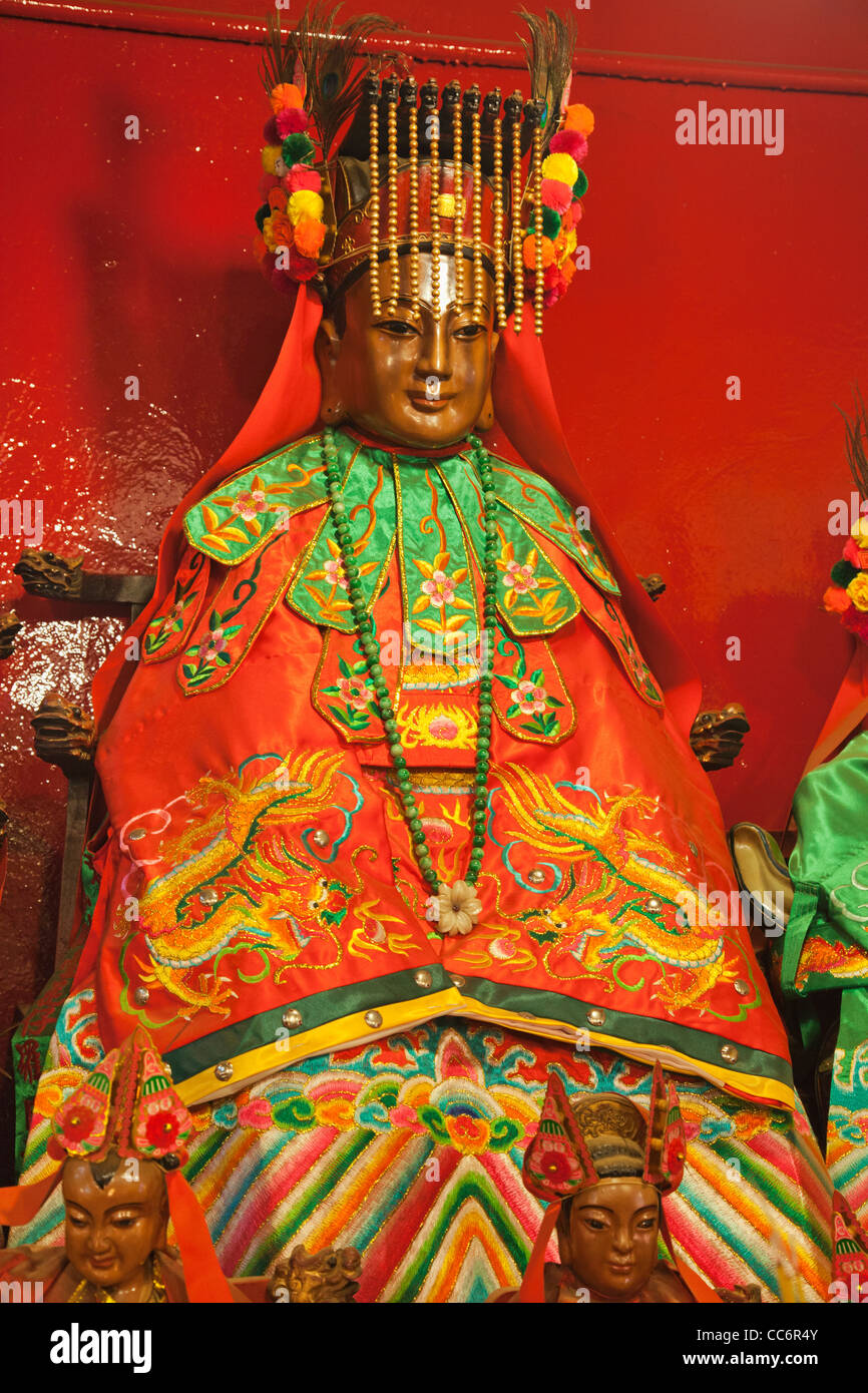 China, Hong Kong, Hollywood Road, Man Mo Temple, Taoist God Statues