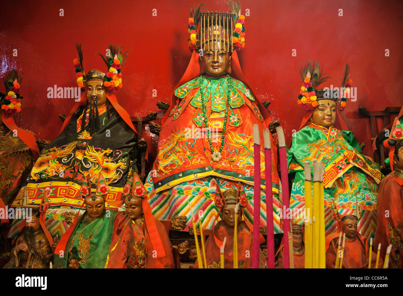 China, Hong Kong, Hollywood Road, Man Mo Temple, Taoist God Statues
