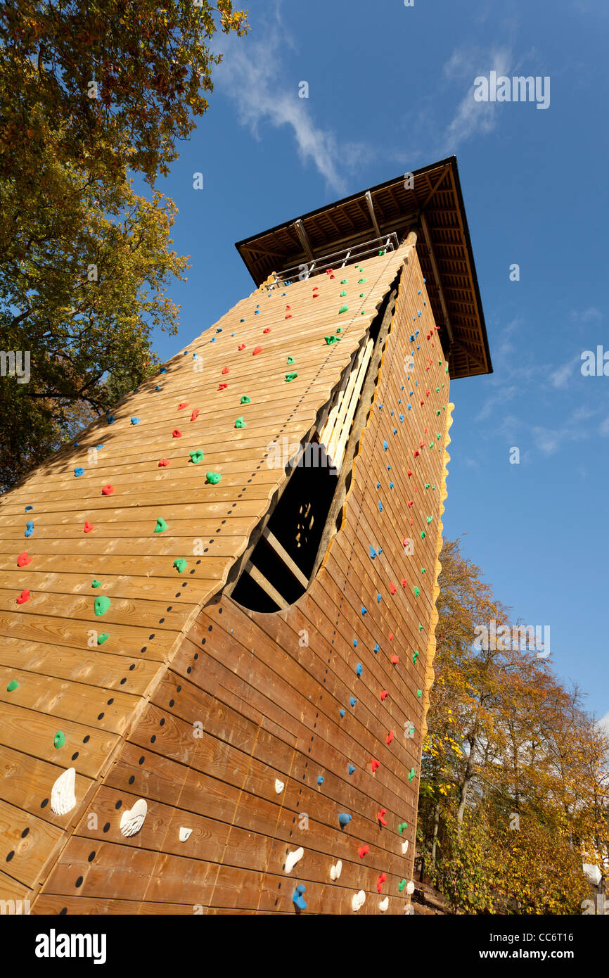 wooden climbing tower at Runways End Outdoor Activity Centre, Farnborough Stock Photo