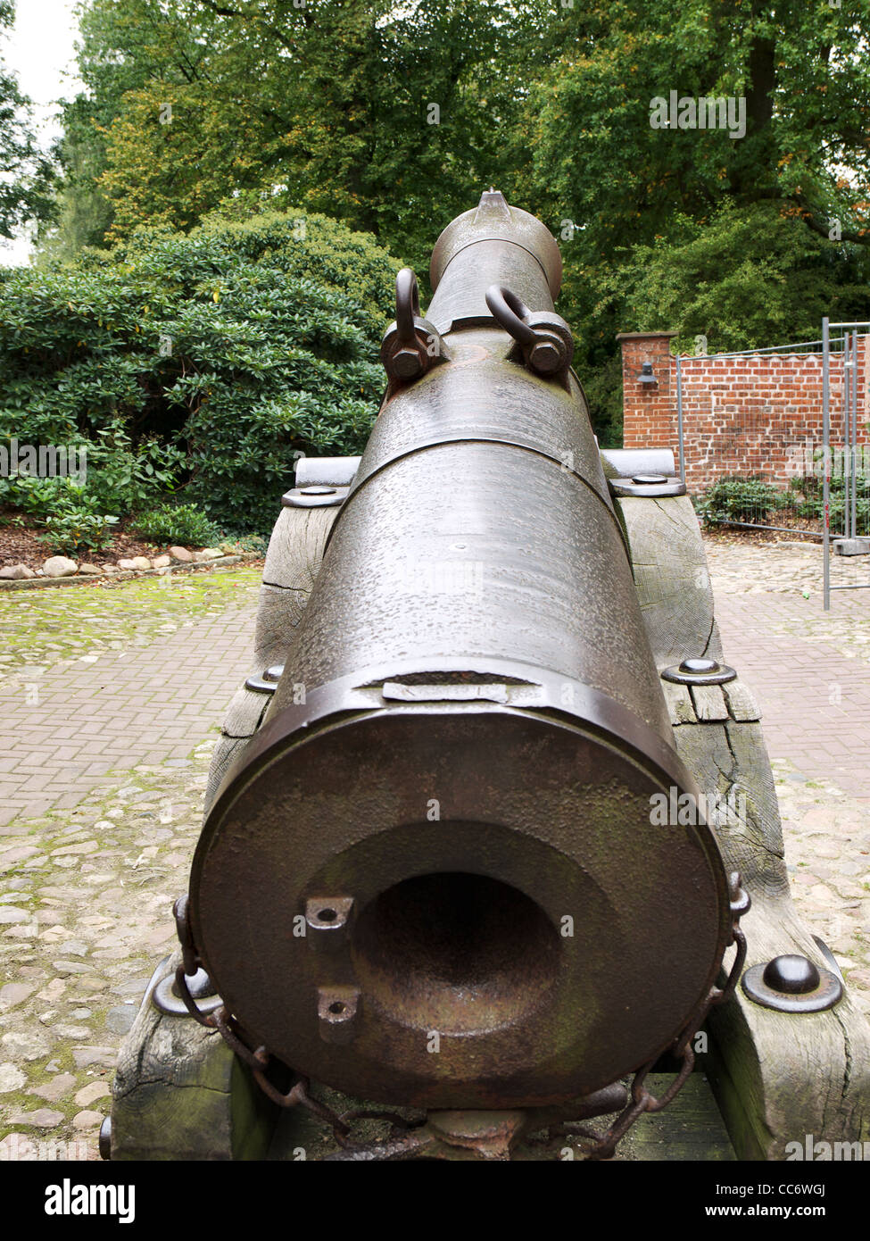 Cannon on the court of Winsen Castle, Winsen Luhe, Germany. Stock Photo