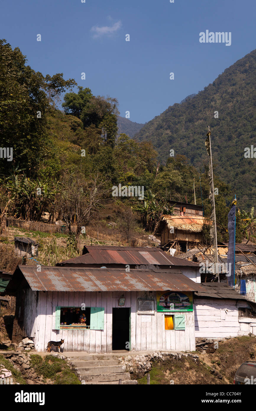 India, Arunachal Pradesh, West Kameng district, Sessa, small roadside café in shadow of Himalayan foothills Stock Photo