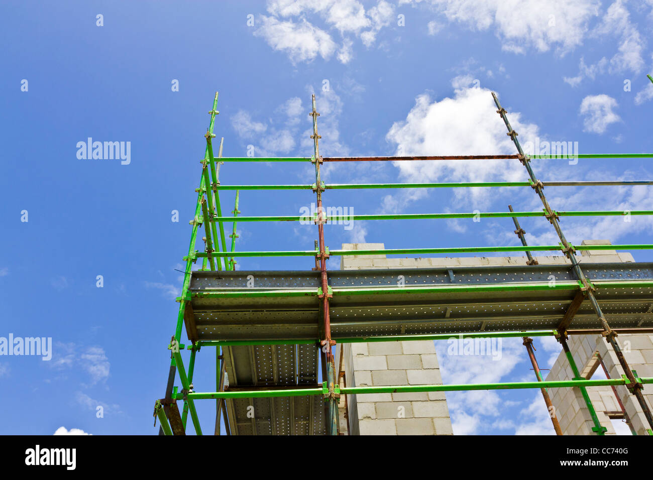 Scaffolding house concept hi-res stock photography and images - Alamy