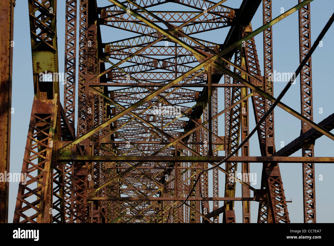 Bridge over mississippi river hi-res stock photography and images - Alamy