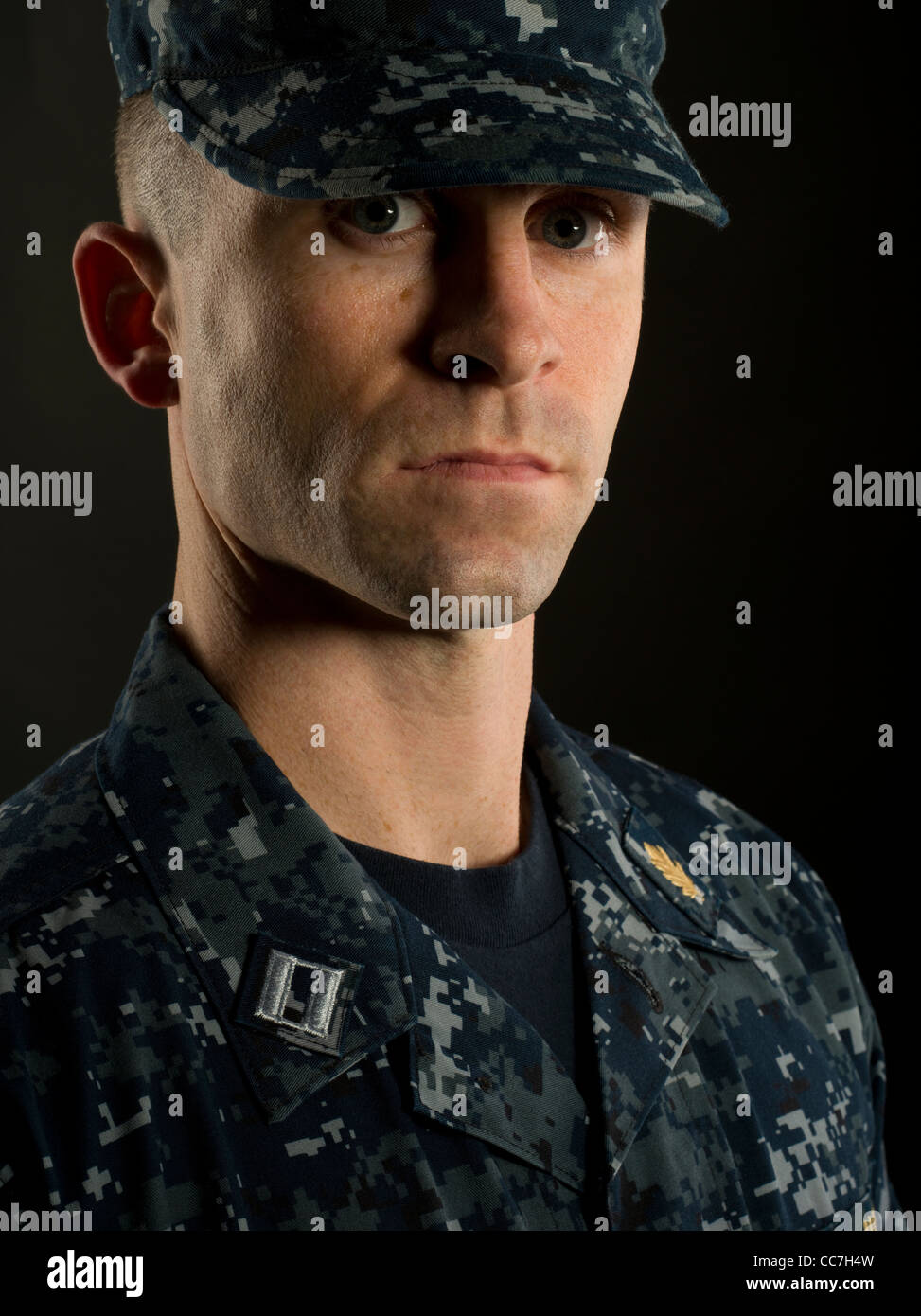 United States Navy Officer in Navy Working Uniform Stock Photo - Alamy